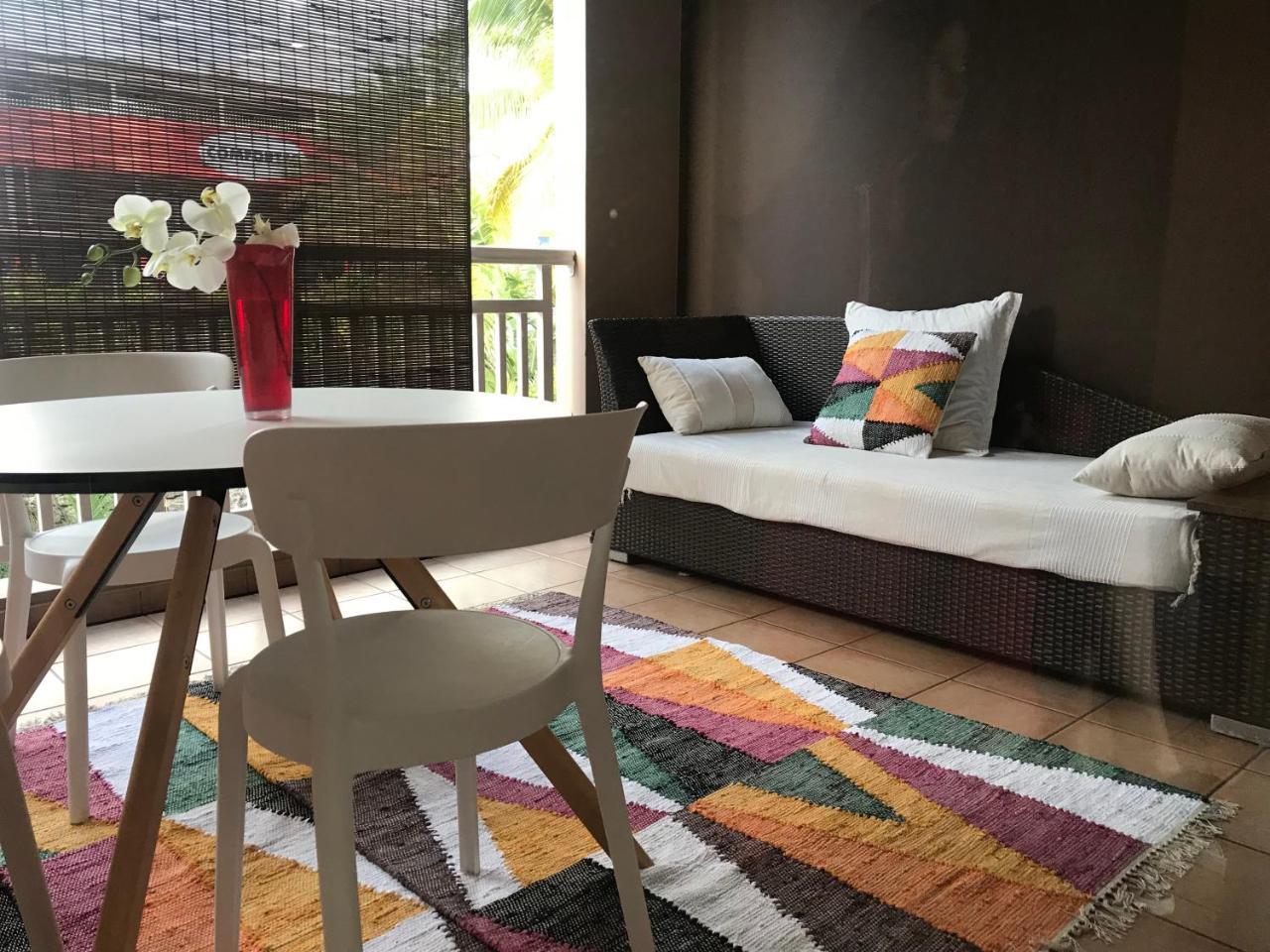 Casa Bella Apartment แซ็ง-ปีแยร์ ภายนอก รูปภาพ